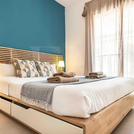 Bright Near The Historic Center By Rems Malaga